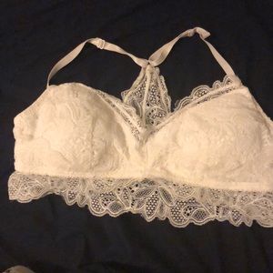 Lace bra-let, size XL.